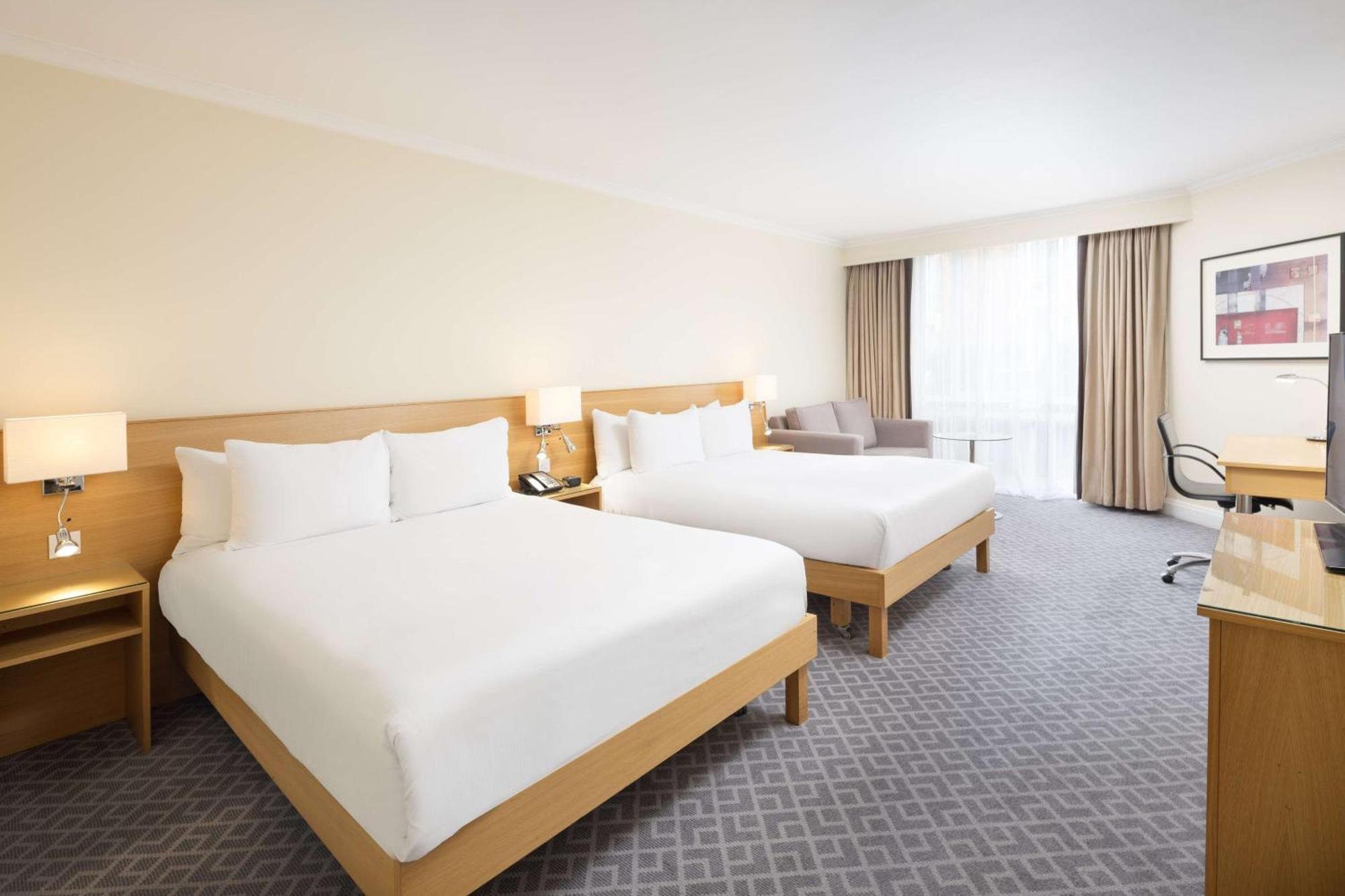 Hilton Northampton Hotel Eksteriør billede