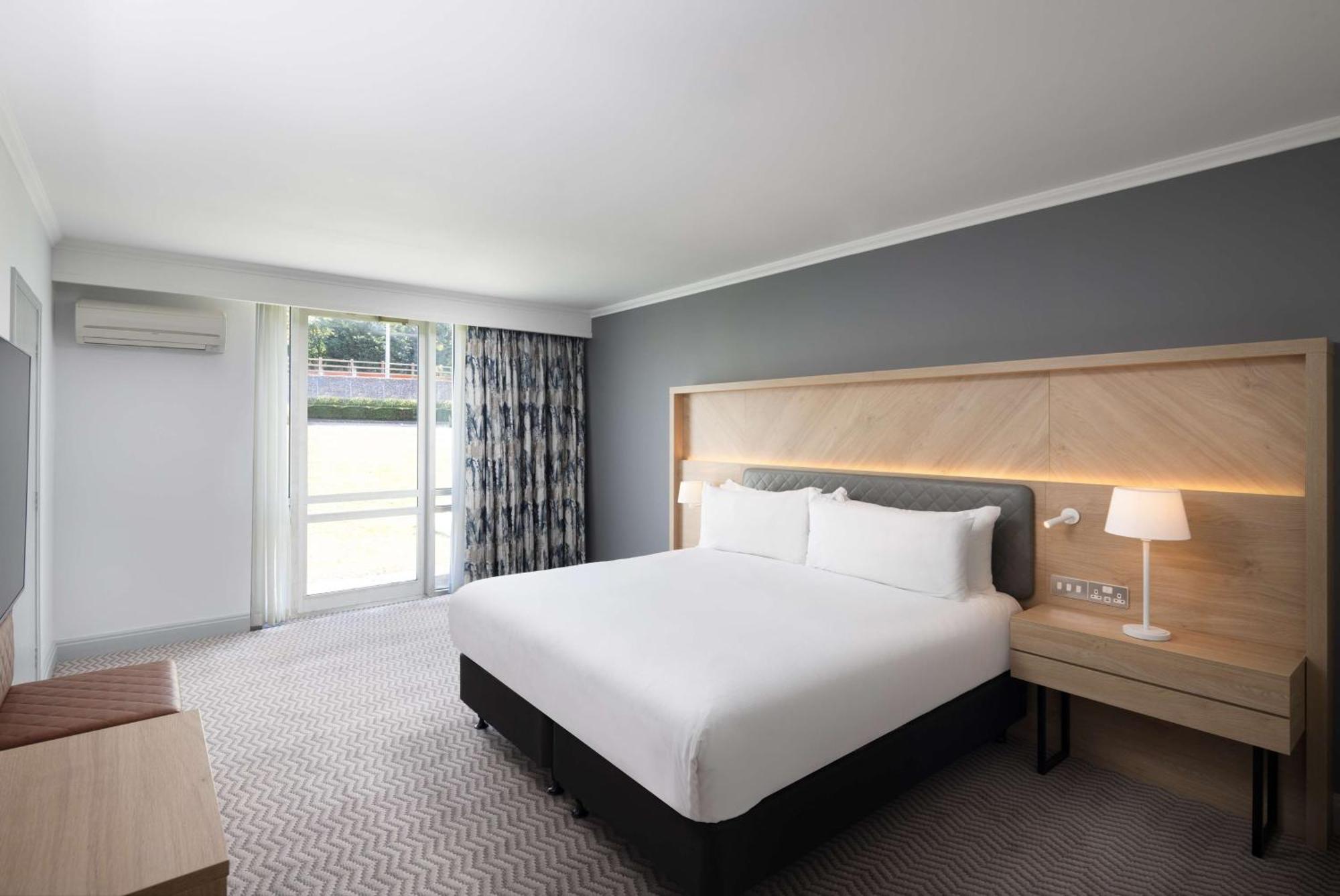 Hilton Northampton Hotel Eksteriør billede