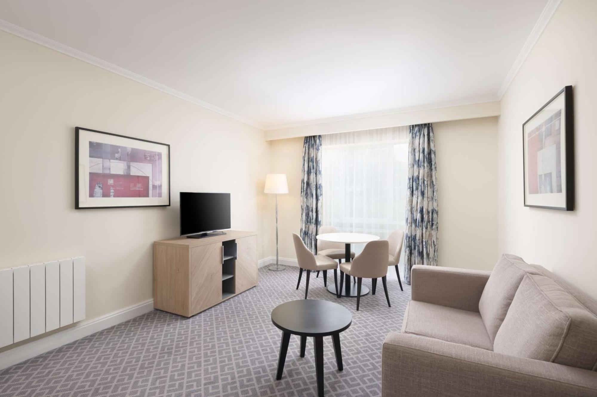 Hilton Northampton Hotel Eksteriør billede