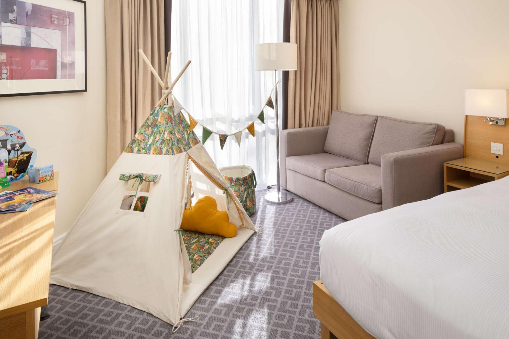 Hilton Northampton Hotel Eksteriør billede